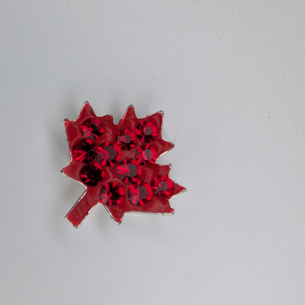 Origami Owl Red Maple Leaf Brooch